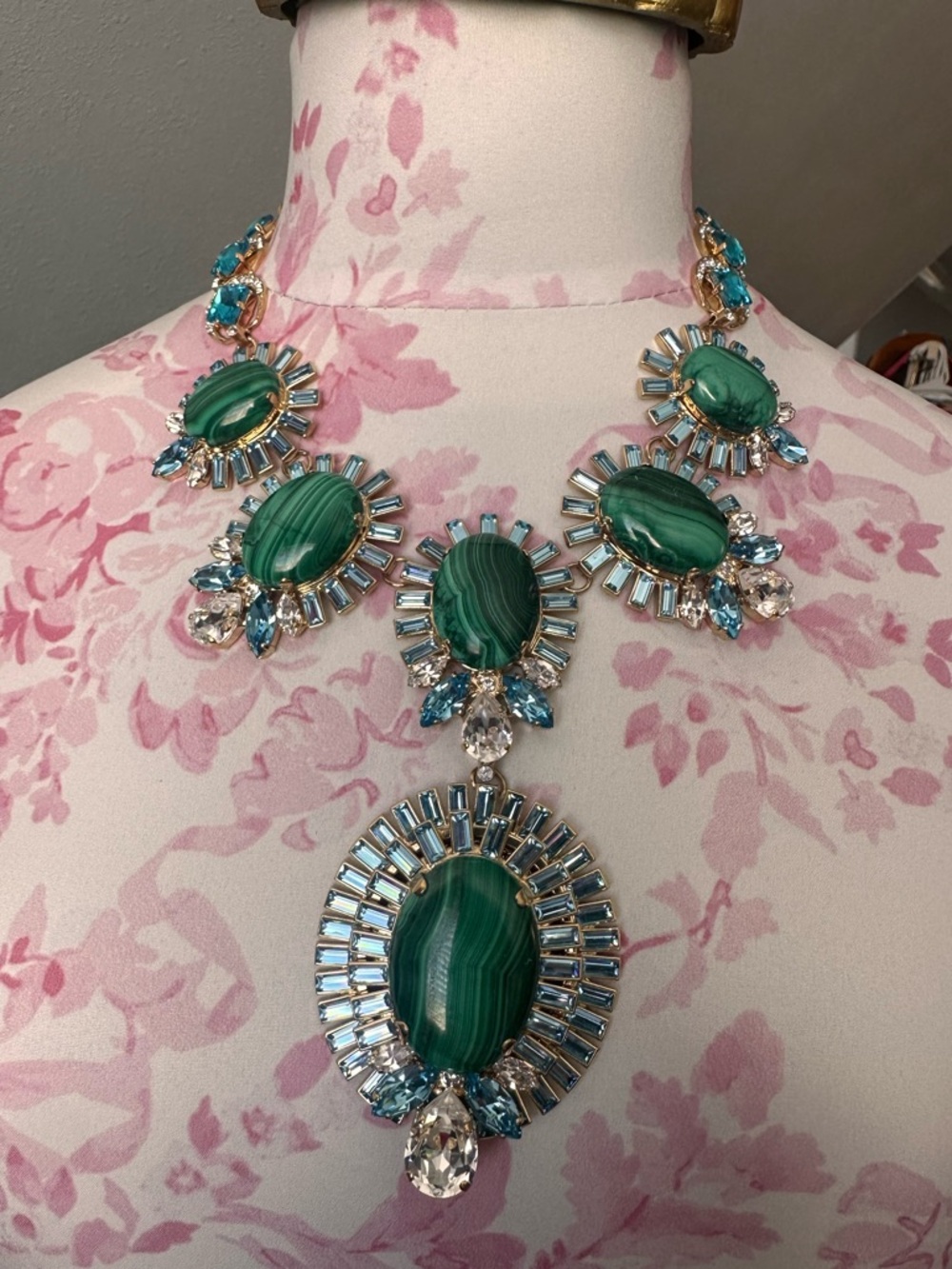 Dolce and Gabbana PIETRE OVALI Crystal & Malachite Necklace - Picture 3 of 11
